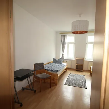 Zuhause Gemuetliche 2-zimmerwohnung 65 M2 Mit Grosser Kueche 4 Betten De, Pl, En