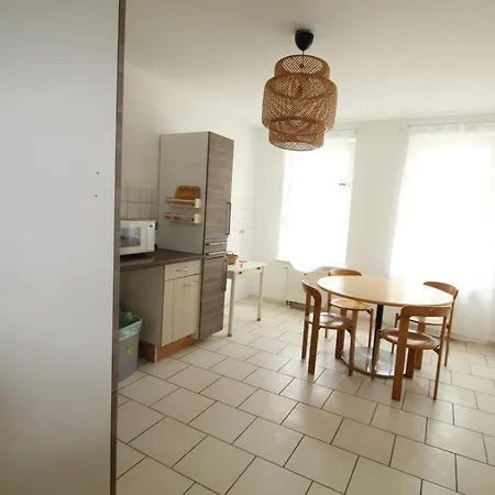 Zuhause Gemuetliche 2-zimmerwohnung 65 M2 Mit Grosser Kueche 4 Betten De, Pl, En Apartment Leipzig