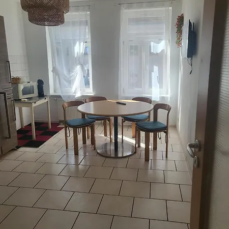 Zuhause Gemuetliche 2-zimmerwohnung 65 M2 Mit Grosser Kueche 4 Betten De, Pl, En Apartamento Leipzig