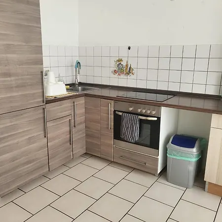 Zuhause Gemuetliche 2-zimmerwohnung 65 M2 Mit Grosser Kueche 4 Betten De, Pl, En Apartamento *